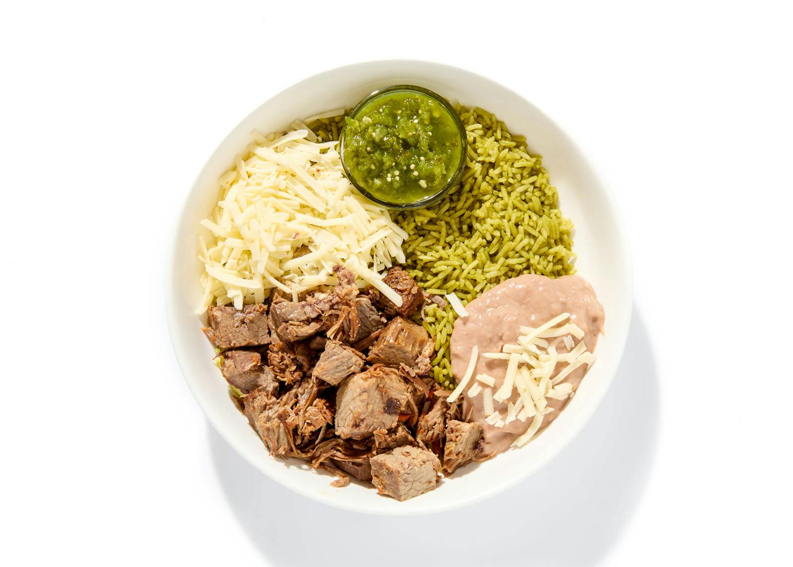 7655_Andres_Mendez_Smoked_Brisket_Burrito_Bowl_7609-2